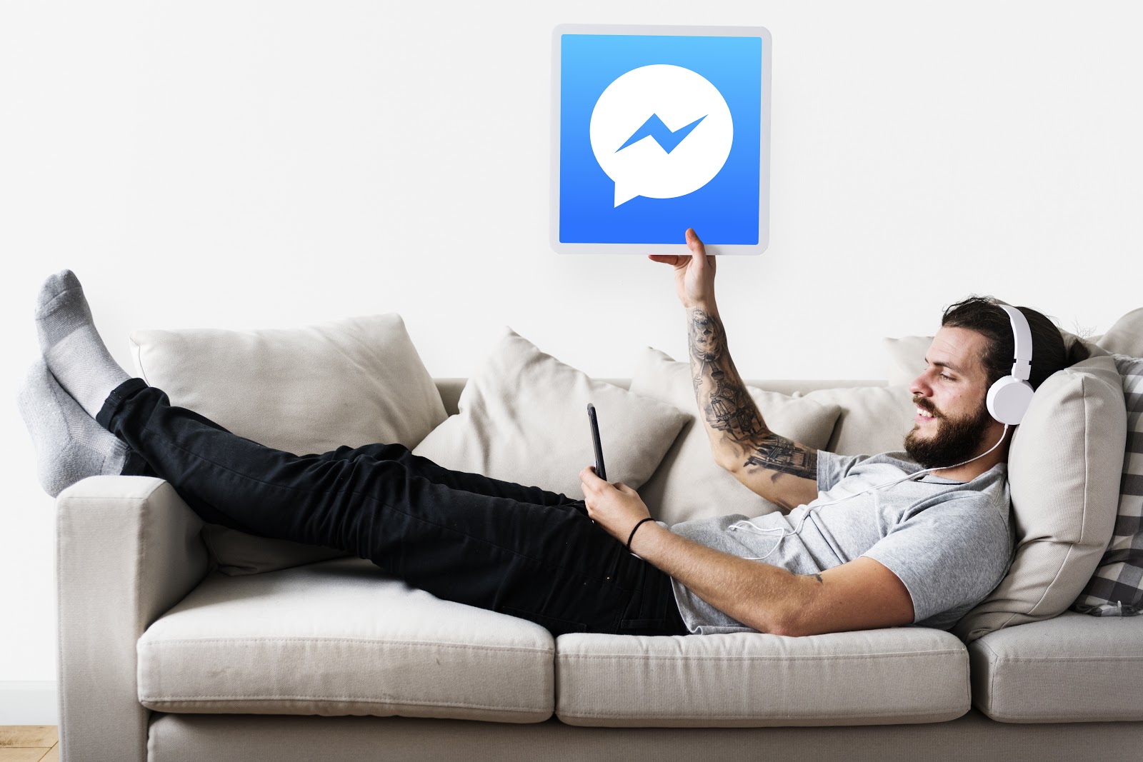 How to Use Facebook Messenger to Sell More E-Commerce Products
