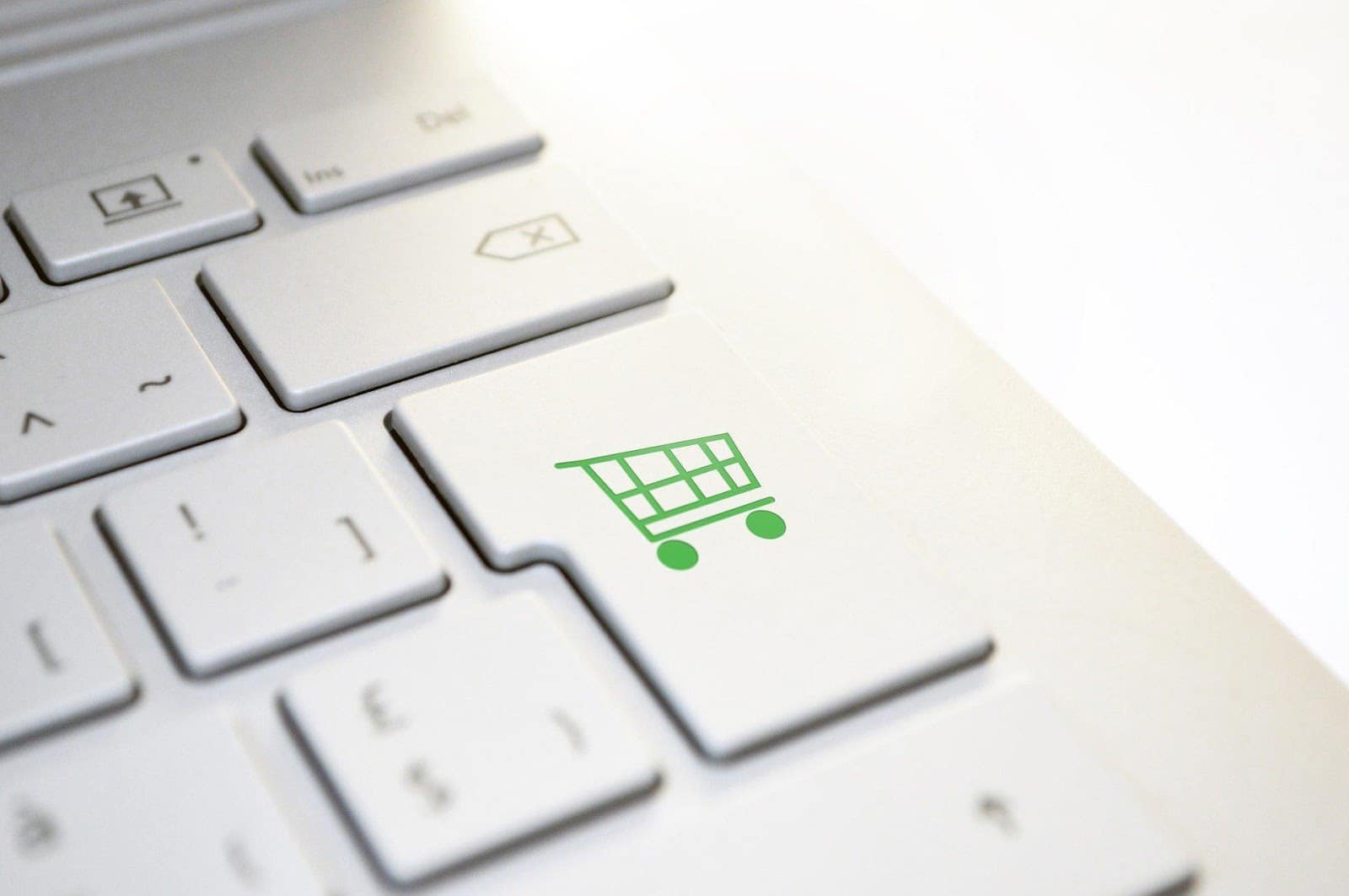 E-Commerce Tech Tips To Increase Online Sales