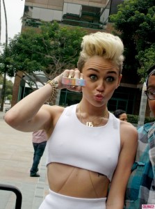 Miley-Cyrus-Ryan-Seacrest-Show-4-764x1024